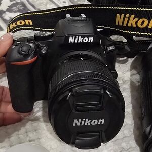 Nikon D5600 Black DSLR Camera with Lens